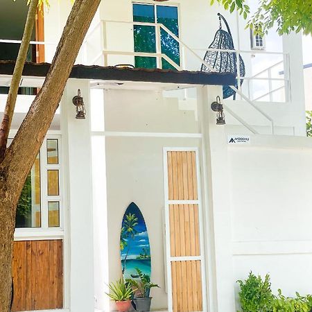 Hotel Moodhu Surf House Himmafushi Exterior foto